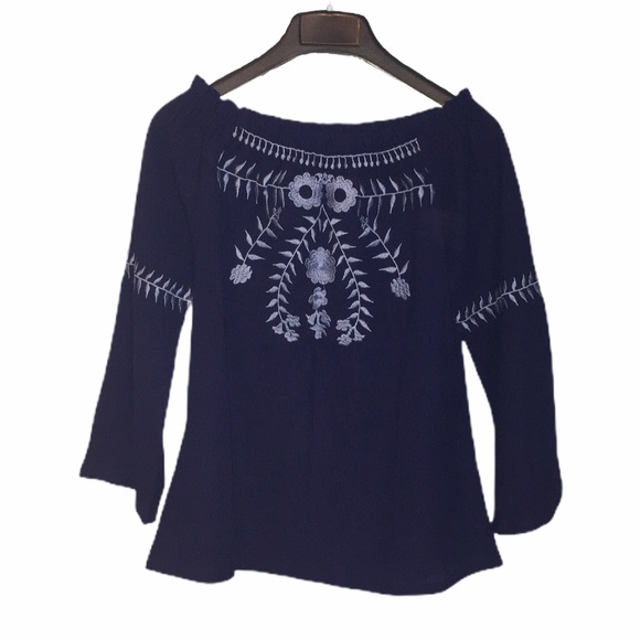 New Floral Embroidered Off the Shoulder Blouse Sm - Picture 5 of 8